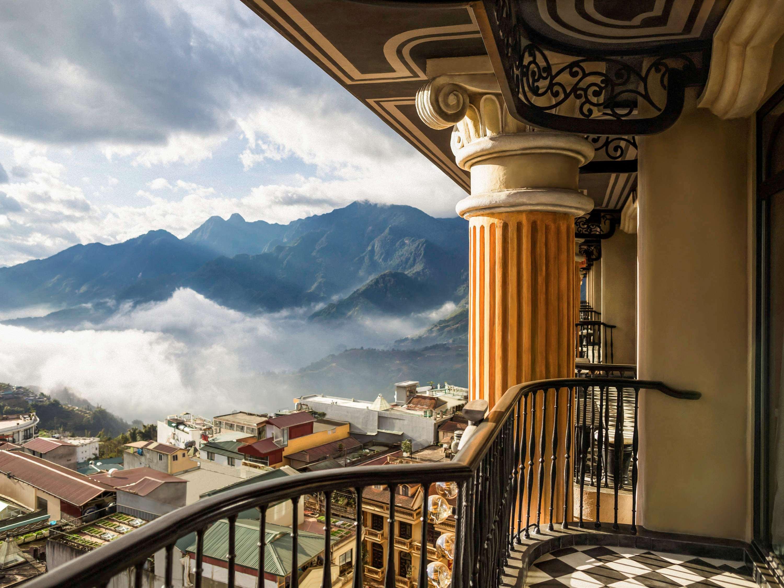 Hotel De La Coupole - Mgallery Sapa Dış mekan fotoğraf View of the city from the balcony of a hotel
