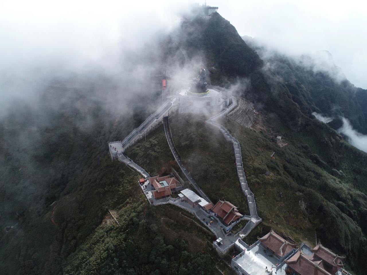 Hotel De La Coupole - Mgallery Sapa Dış mekan fotoğraf Aerial view of the summit
